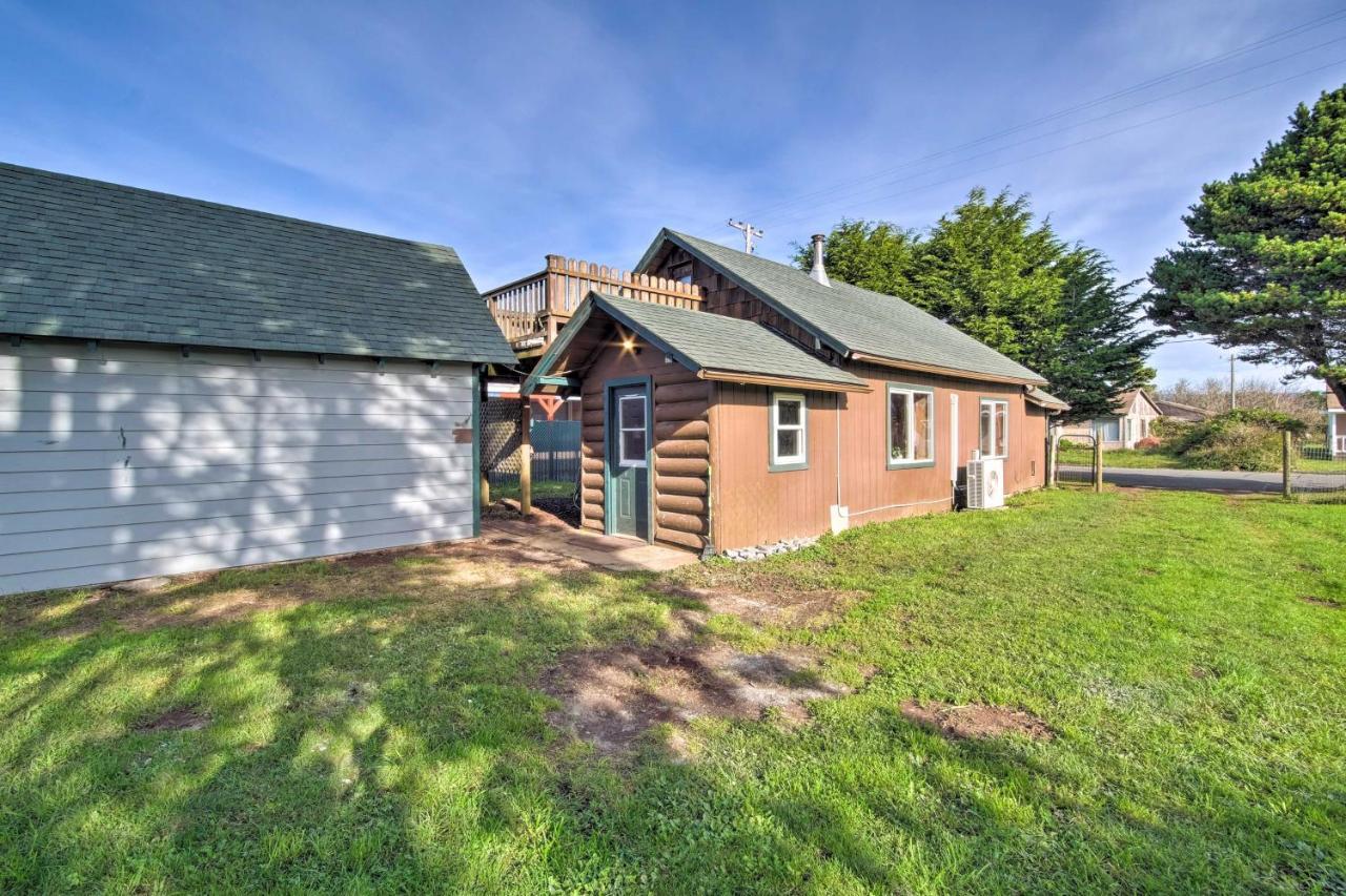 Unique Dog-Friendly Log Cabin Short Walk To Ocean Crescent City Kültér fotó