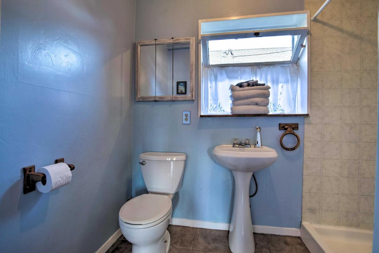 Unique Dog-Friendly Log Cabin Short Walk To Ocean Crescent City Kültér fotó